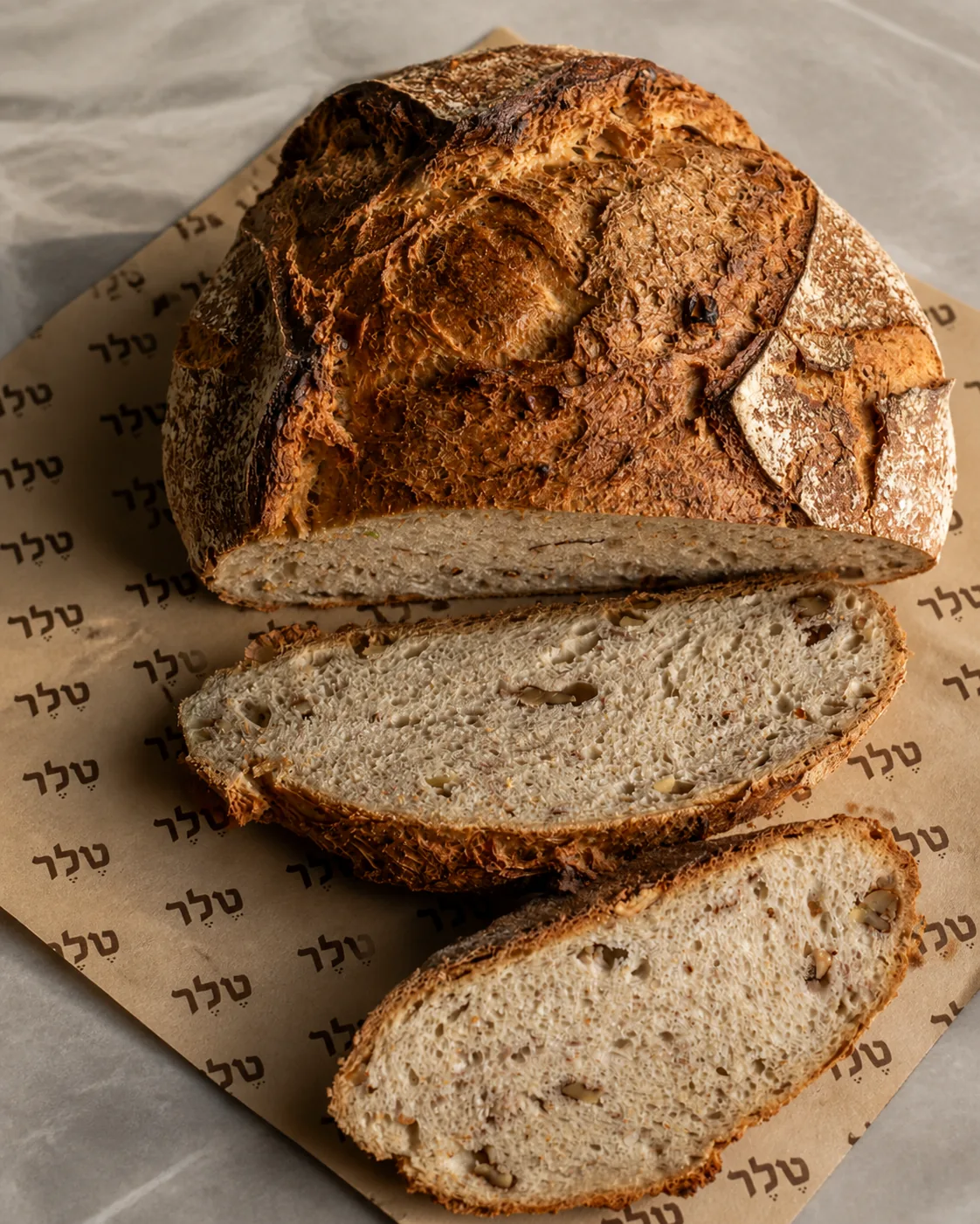 לחם כוסברה אגוזים