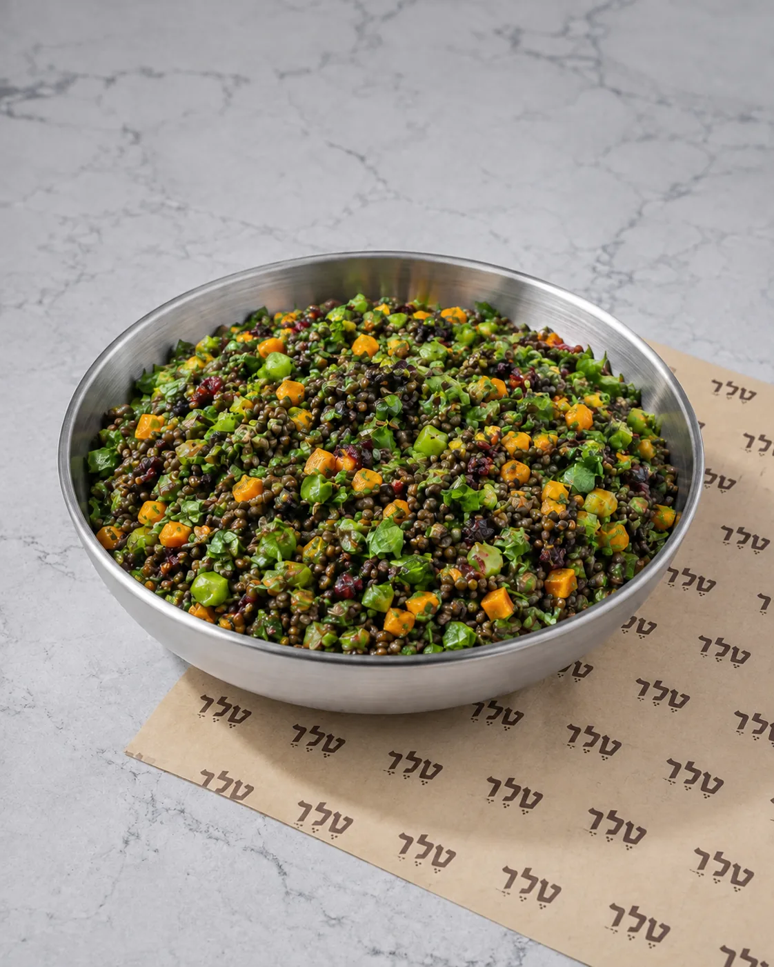 סלט עדשים שחורות גדול
